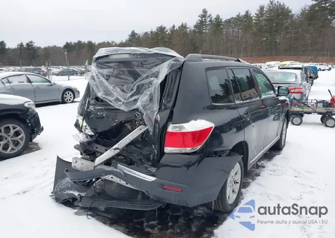 2013 Toyota Highlander Se V6 z USA, uszkodzony, nr VIN 5TDBK3EH2DS200383